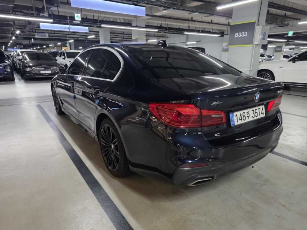 BMW 5 Series - Vista 4