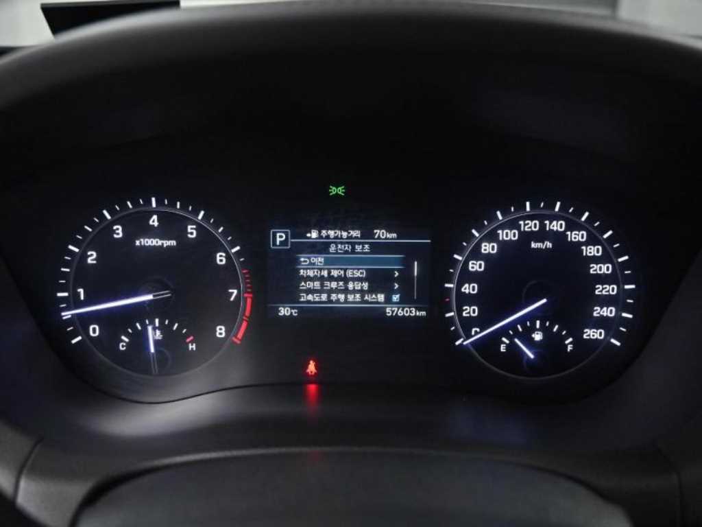 Genesis G80 - Vista 8