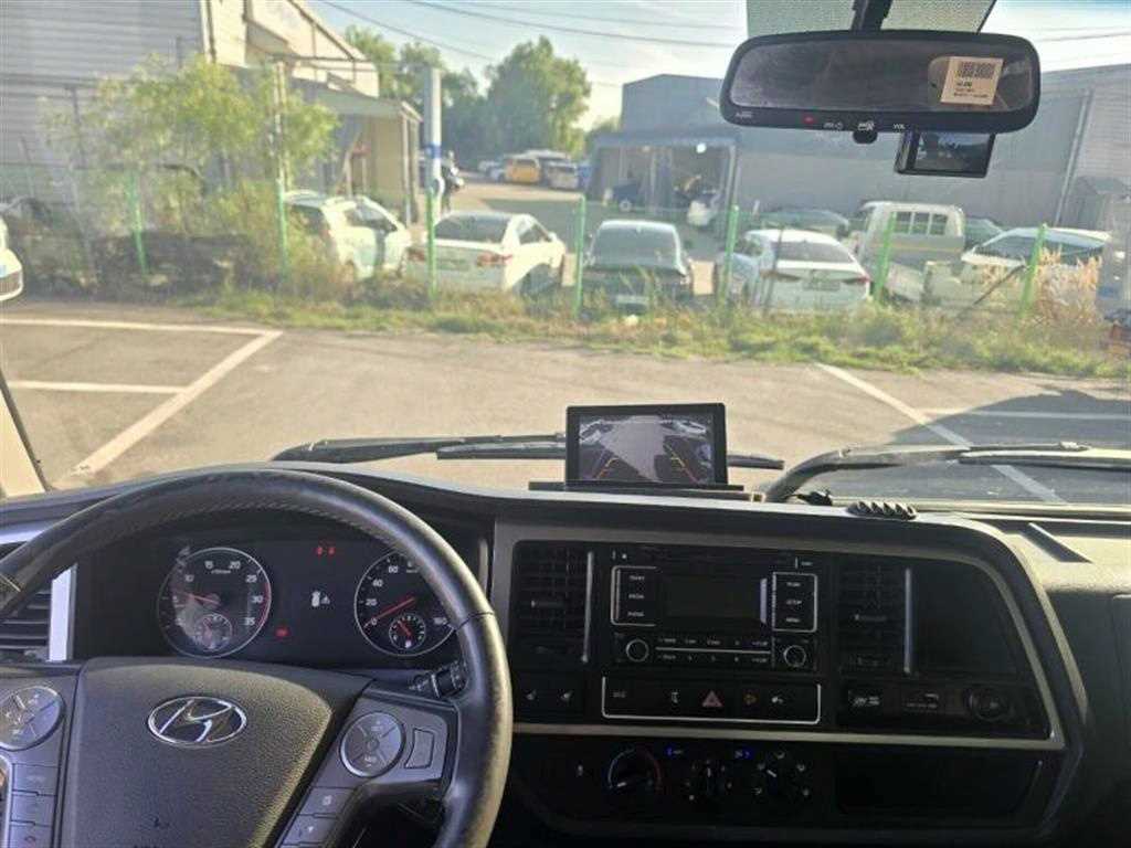 medium and large cargo truck 2021 Blanco - Importación desde Corea - HF Imports Iquique - Foto 17