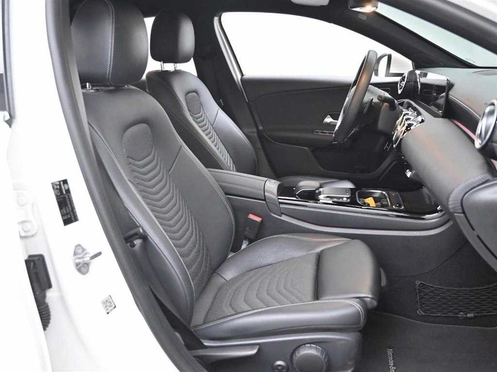 Mercedes Benz A Class - Vista 10