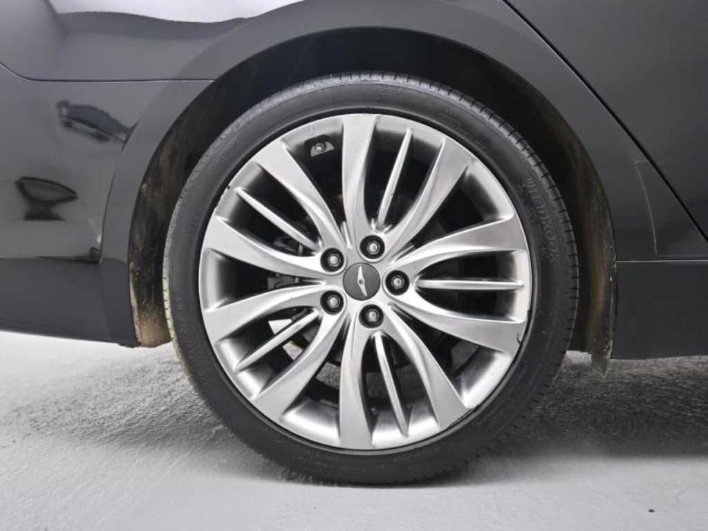 Genesis G80 - Vista 5