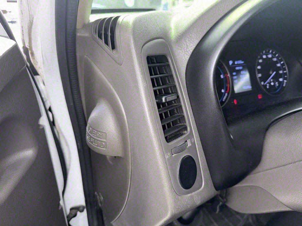 HYUNDAI Porter - Vista 10