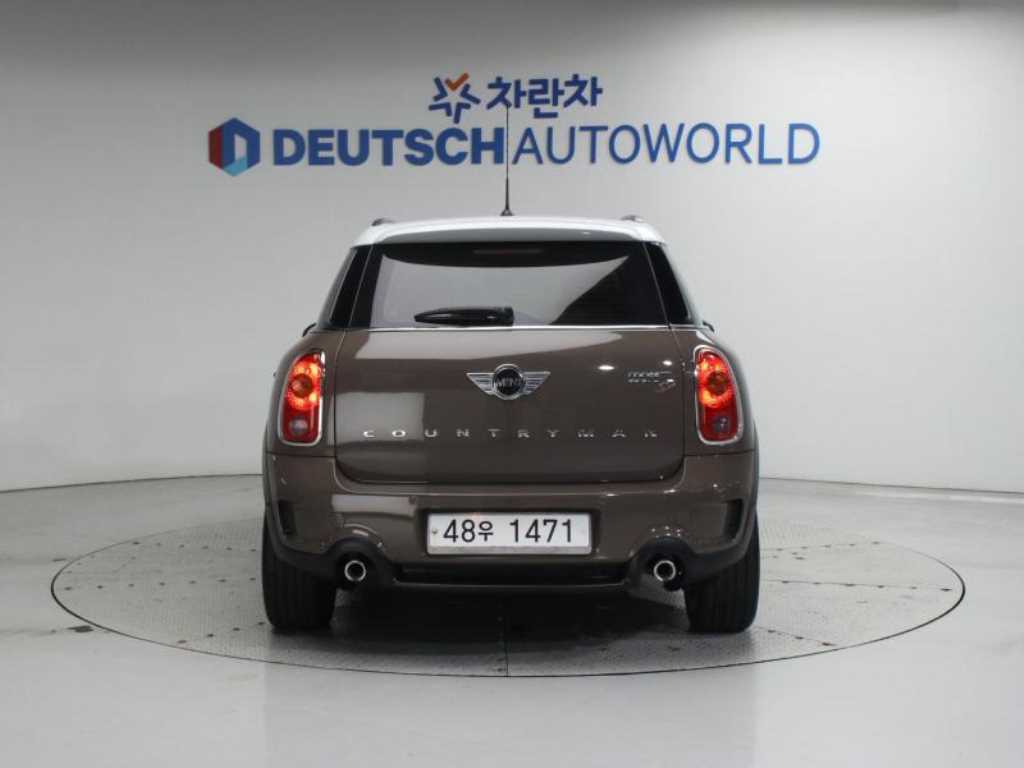 Mini Countryman - Vista 4