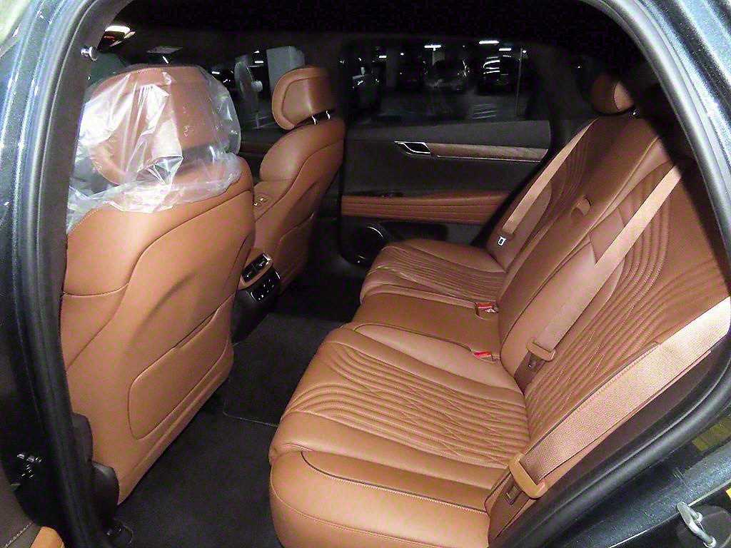 Genesis G80 - Vista 7