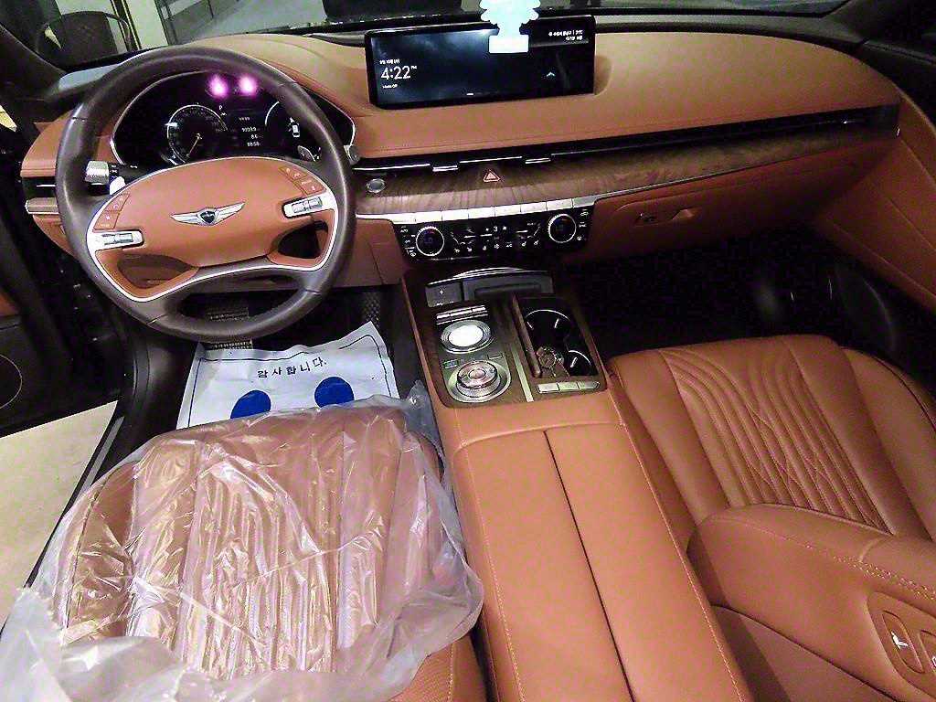 Genesis G80 - Vista 10