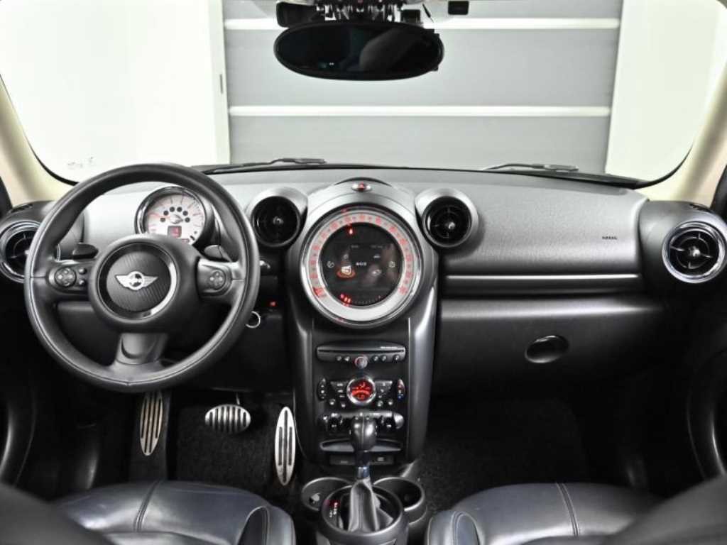 Mini Countryman - Vista 7
