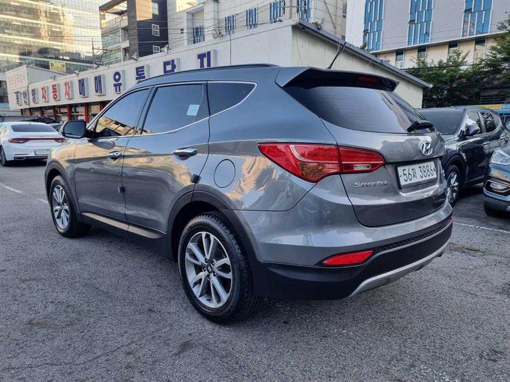 HYUNDAI Santa Fe - Vista 6