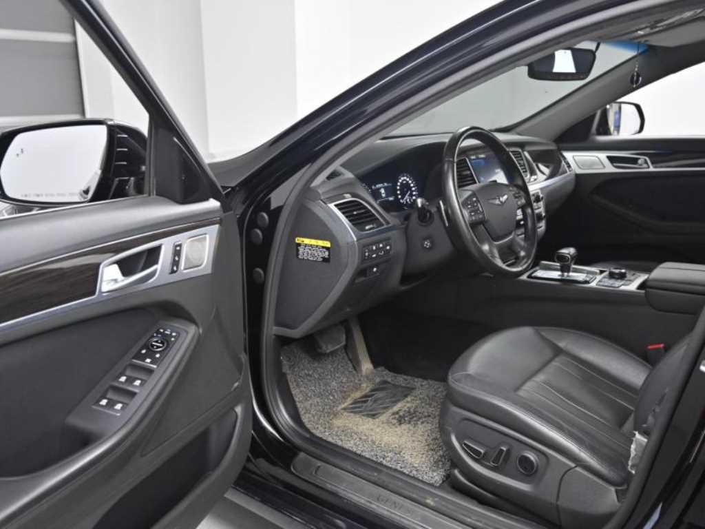 Genesis G80 - Vista 11