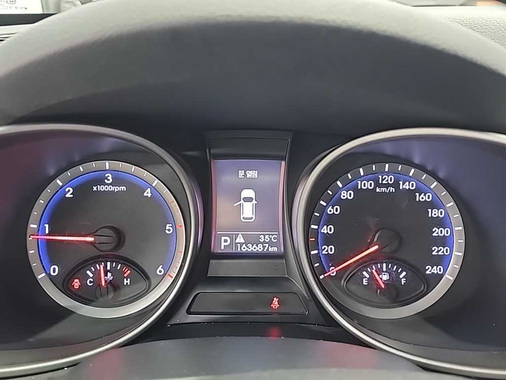 HYUNDAI Santa Fe - Vista 6