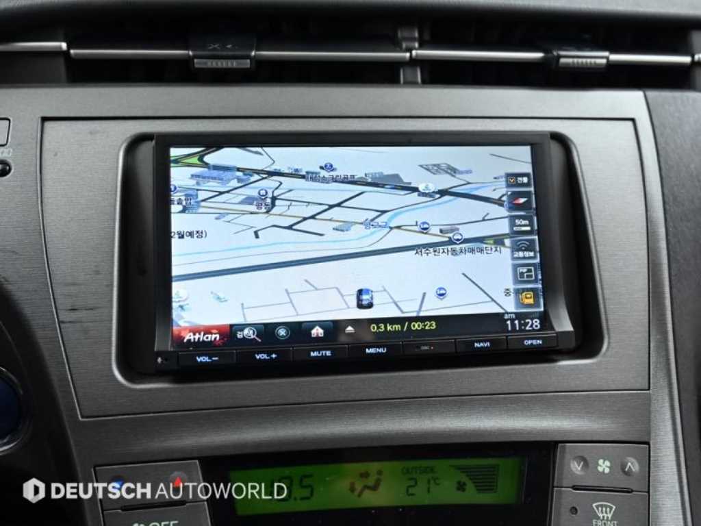 Toyota Prius 2013 Gris - Importación desde Corea - HF Imports Iquique - Foto 18