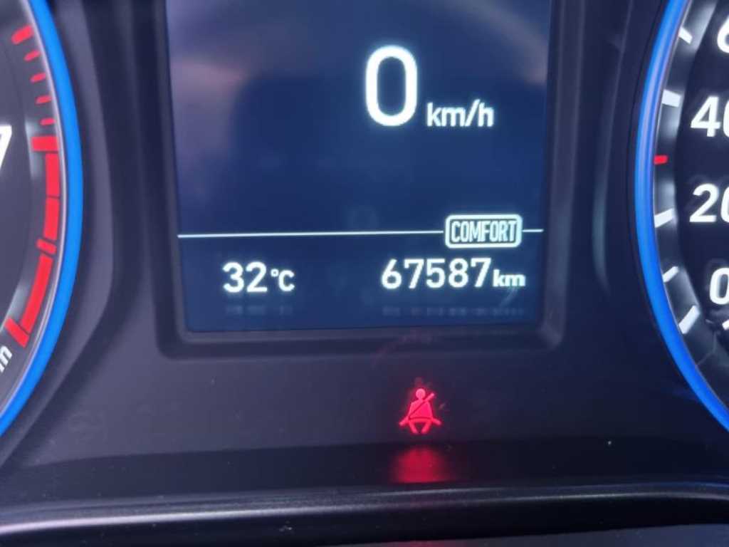 HYUNDAI Kona 2018 Gris - Importación desde Corea - HF Imports Iquique - Foto 19