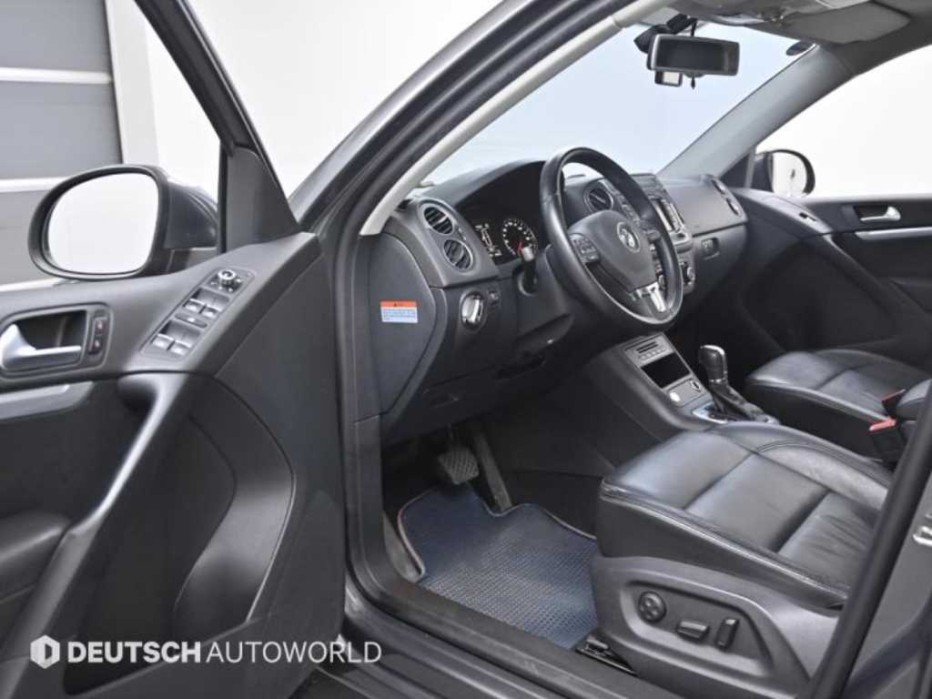 Volkswagen Tiguan - Vista 11