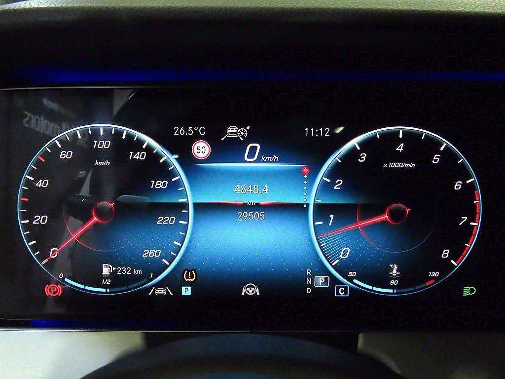 Mercedes Benz E class - Vista 9