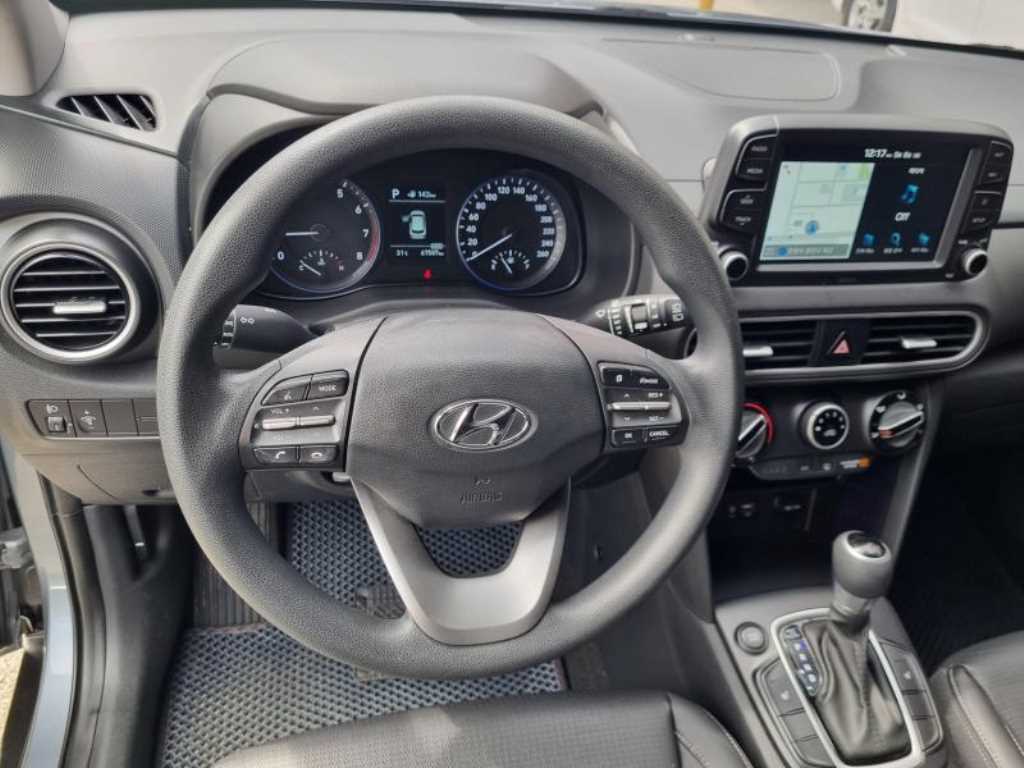 HYUNDAI Kona - Vista 12