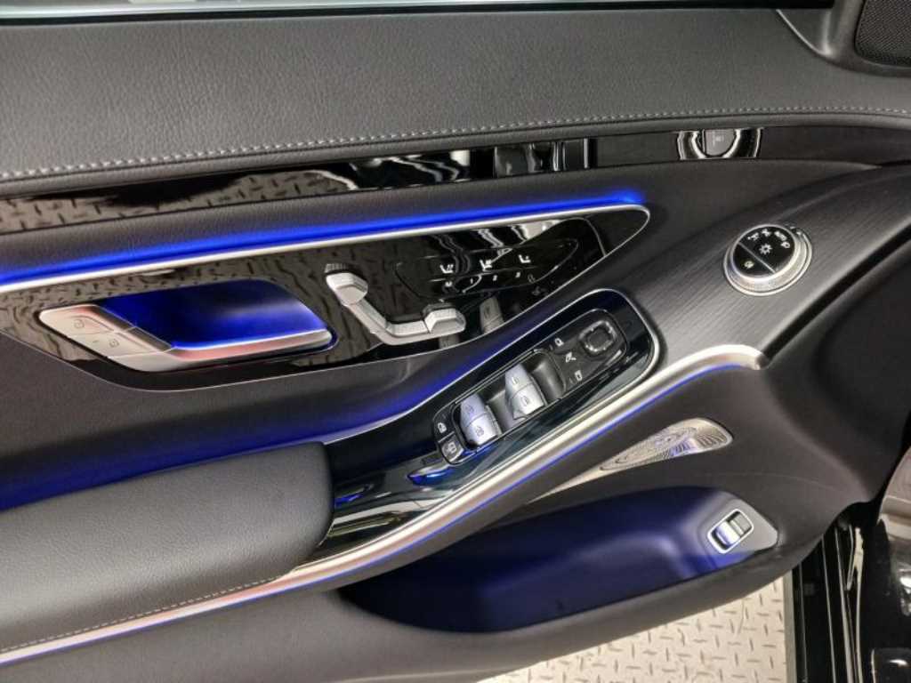 Mercedes Benz S Class - Vista 9