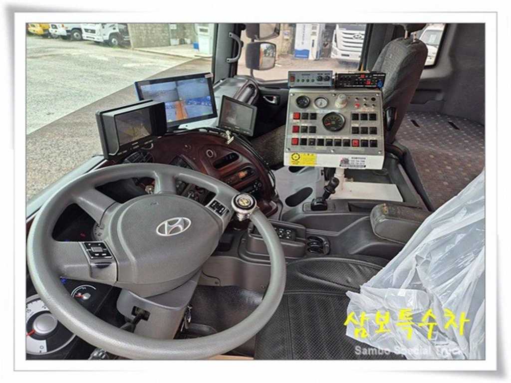 medium and large cargo Special - Vista 8