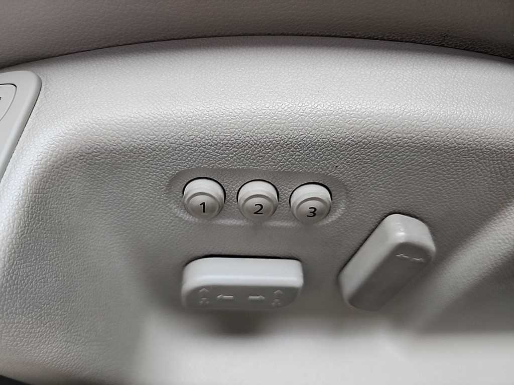 SAMSUNG SM5 2010 Blanco - Importación desde Corea - HF Imports Iquique - Foto 18