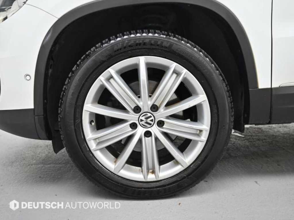 Volkswagen Tiguan - Vista 5
