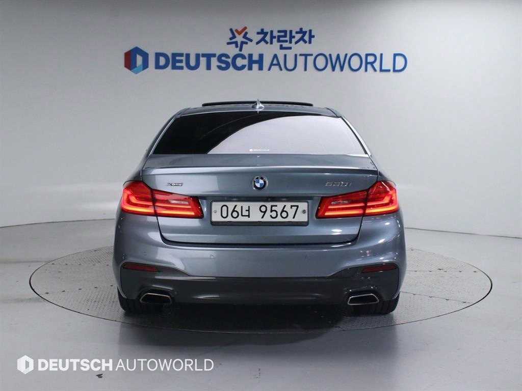 BMW 5 Series - Vista 4