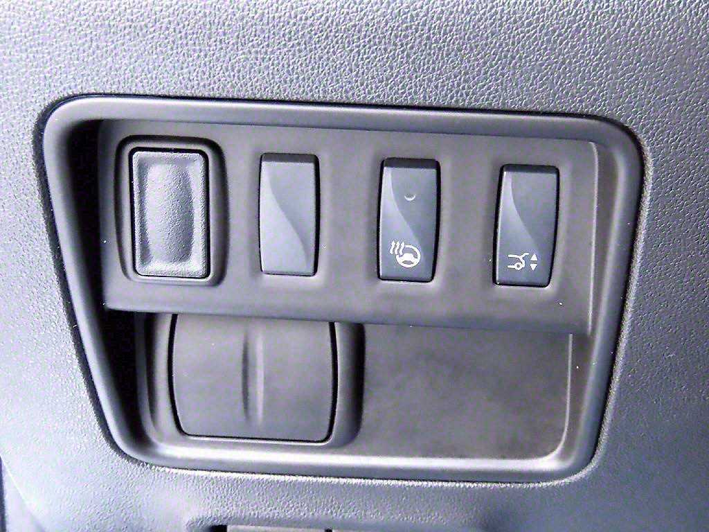 SAMSUNG QM6 - Vista 12