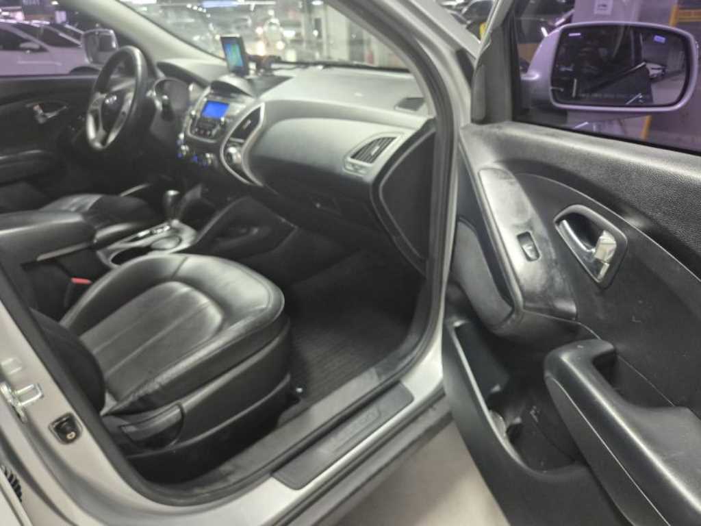 HYUNDAI Tucson - Vista 10