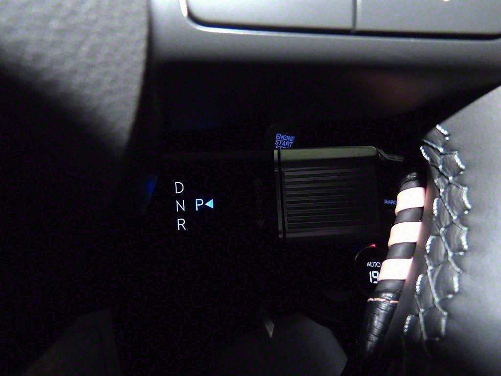 HYUNDAI Sonata - Vista 12