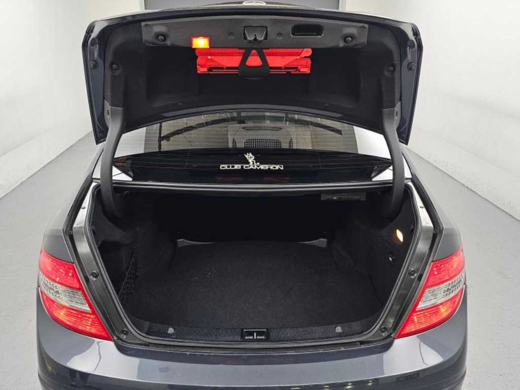 Mercedes Benz C Class 2010 Gris - Importación desde Corea - HF Imports Iquique - Foto 20