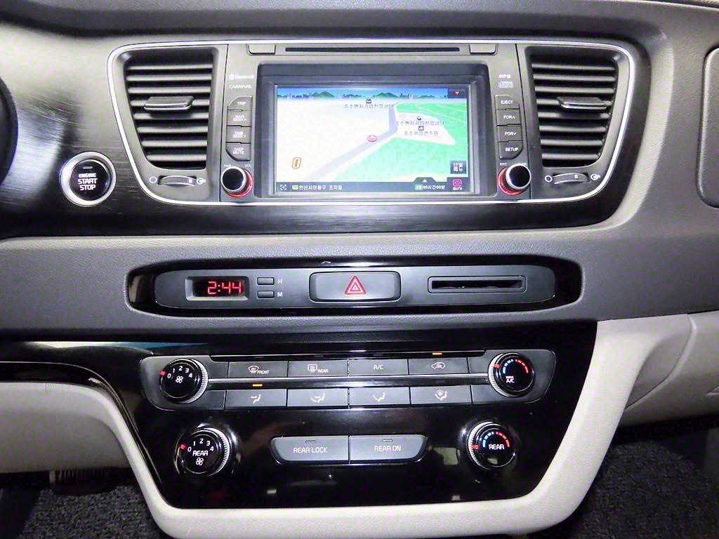 KIA Carnival 2015 - Importación desde Corea - HF Imports Iquique - Foto 14