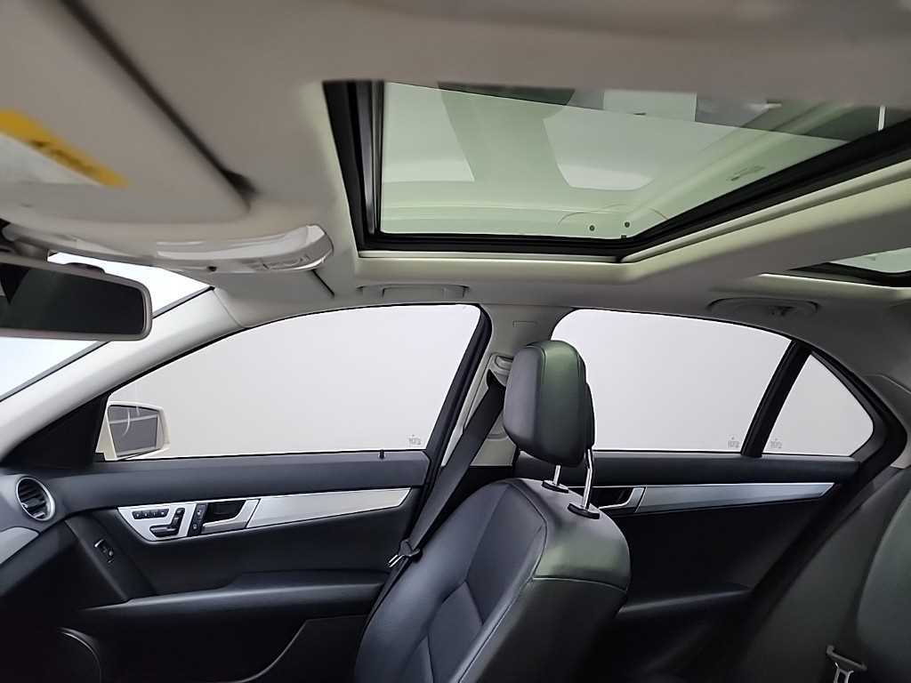 Mercedes Benz C Class 2012 Blanco - Importación desde Corea - HF Imports Iquique - Foto 14