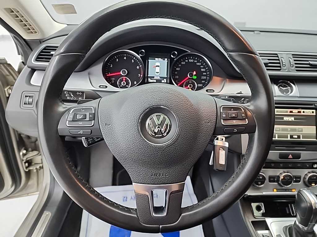 Volkswagen CC - Vista 9