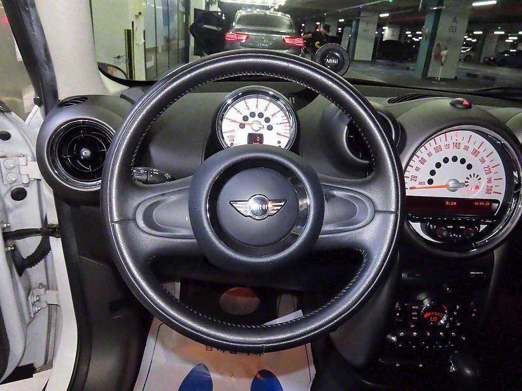 Mini Countryman - Vista 8