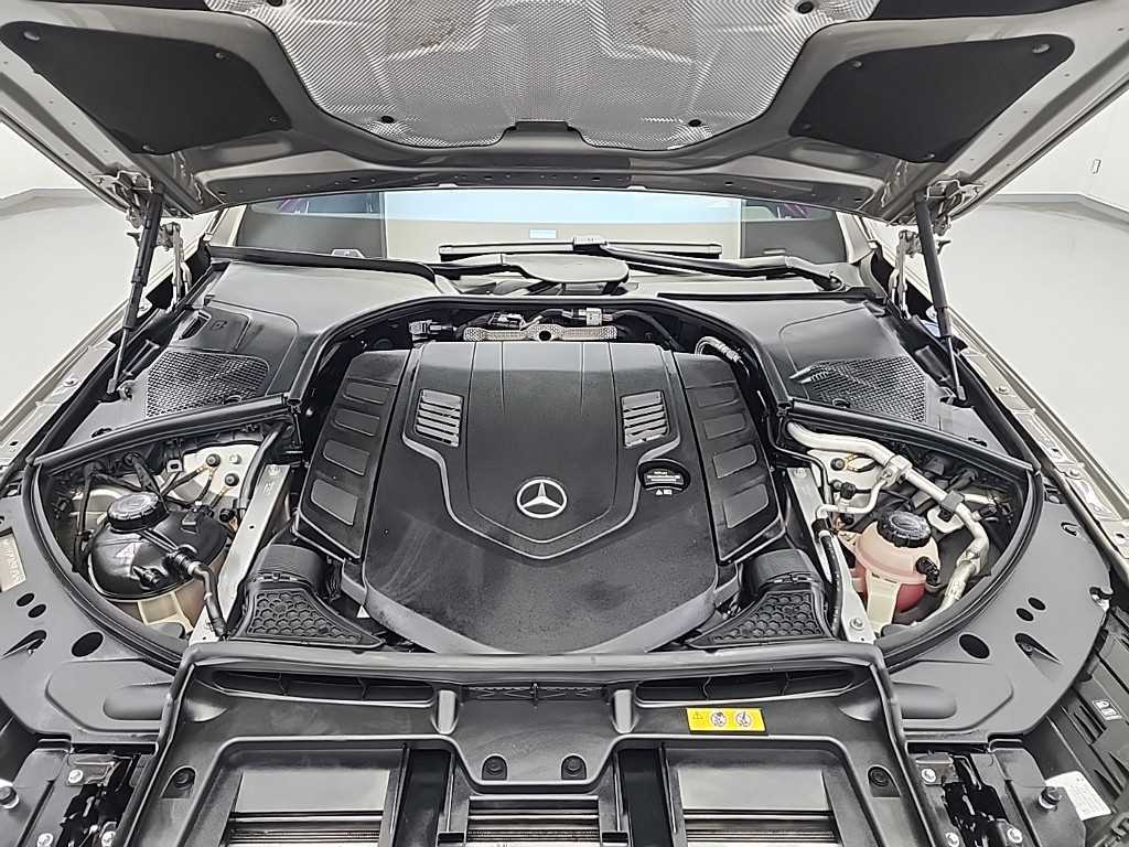 Mercedes Benz S Class - Vista 5