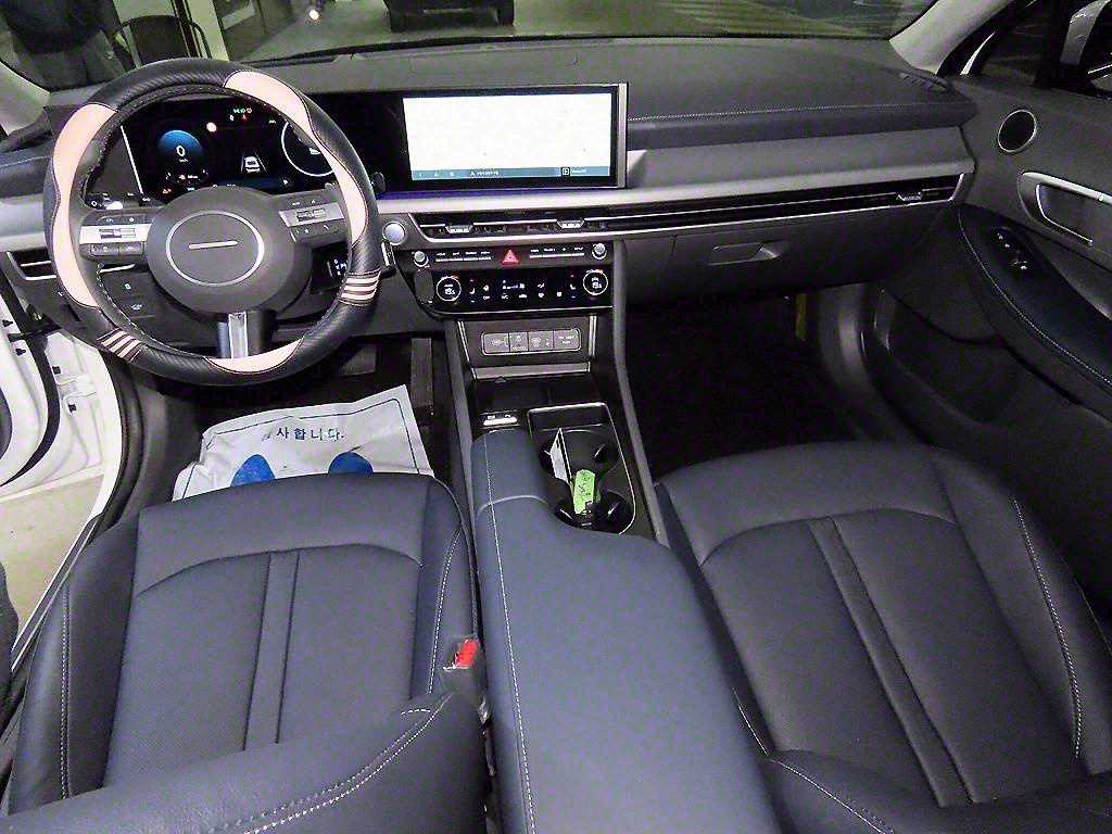 HYUNDAI Sonata - Vista 10