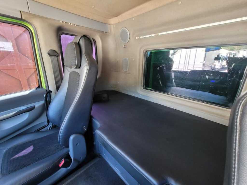 medium and large cargo Cargo - Vista 12