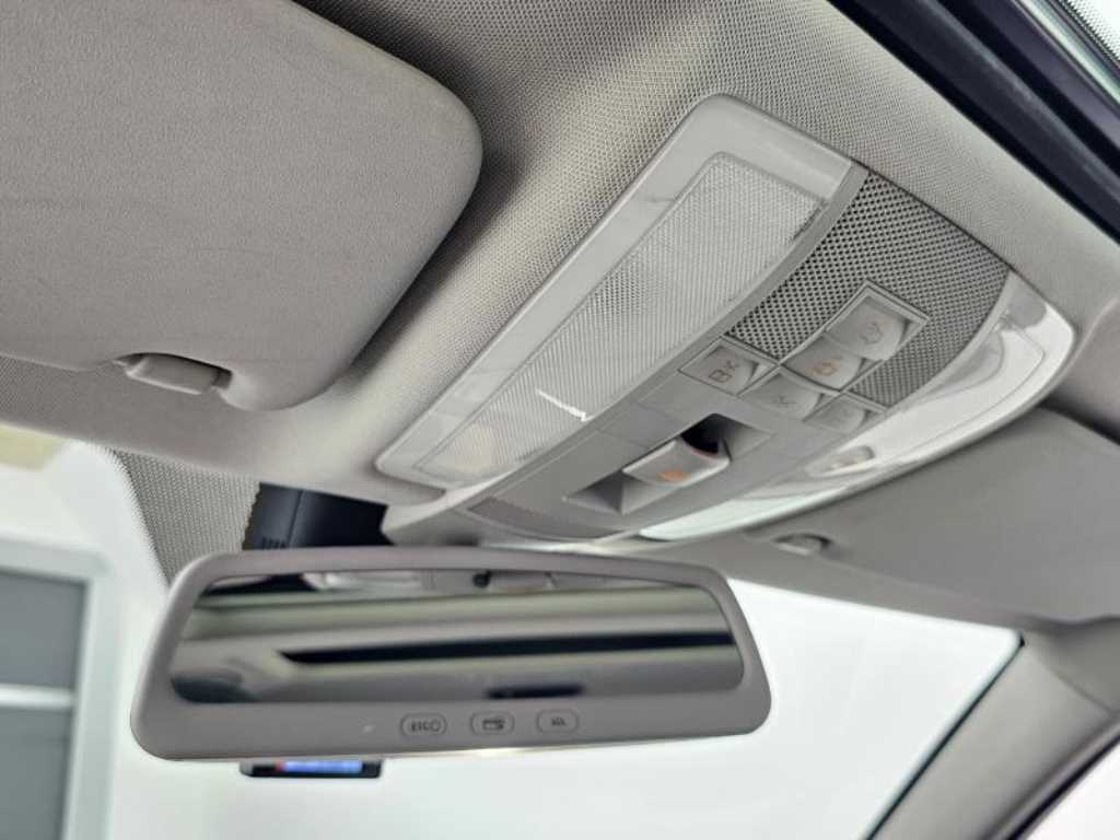 Mercedes Benz C Class 2010 Gris - Importación desde Corea - HF Imports Iquique - Foto 18