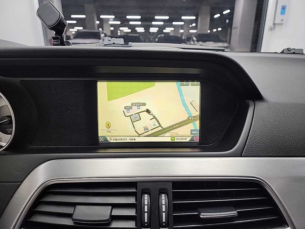 Mercedes Benz C Class 2012 Blanco - Importación desde Corea - HF Imports Iquique - Foto 15