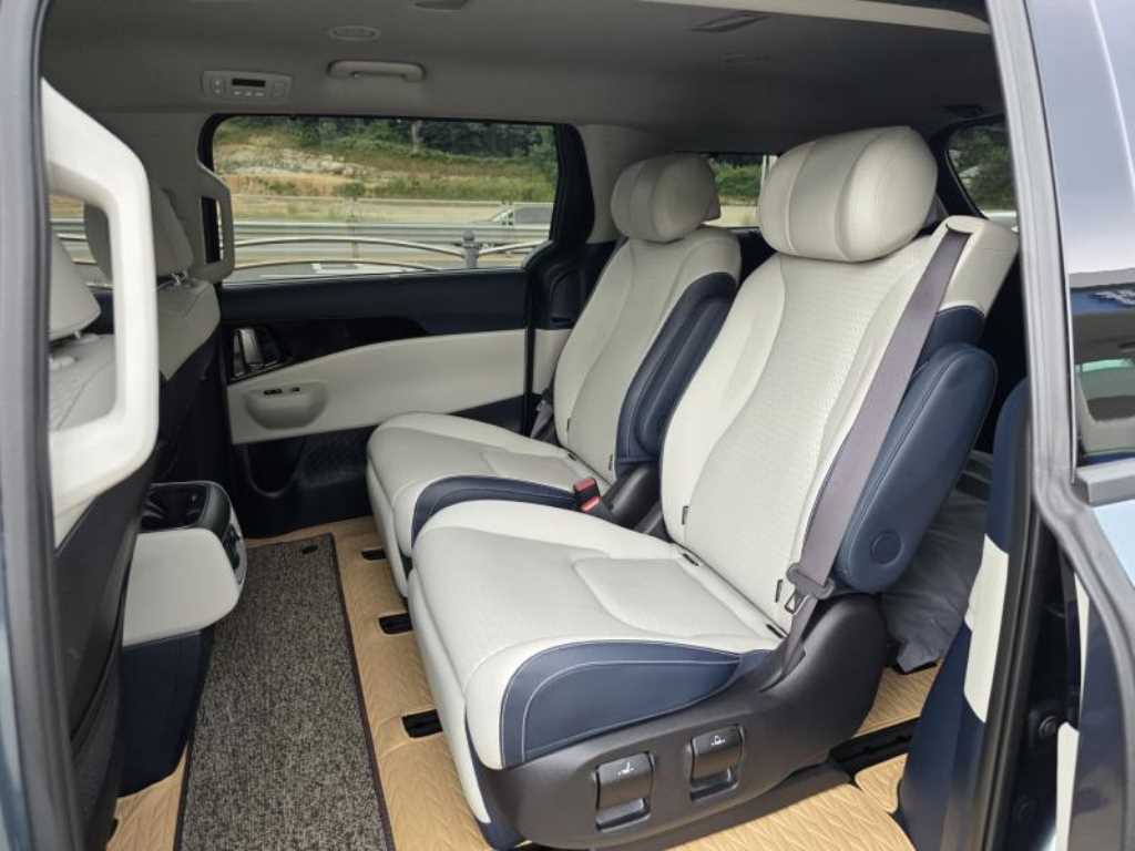 KIA Carnival 2024 skyblue - Importación desde Corea - HF Imports Iquique - Foto 17