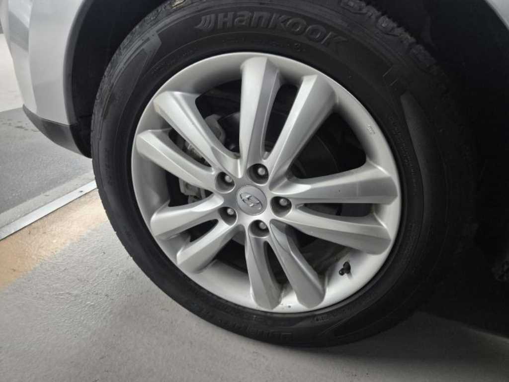 HYUNDAI Tucson - Vista 5