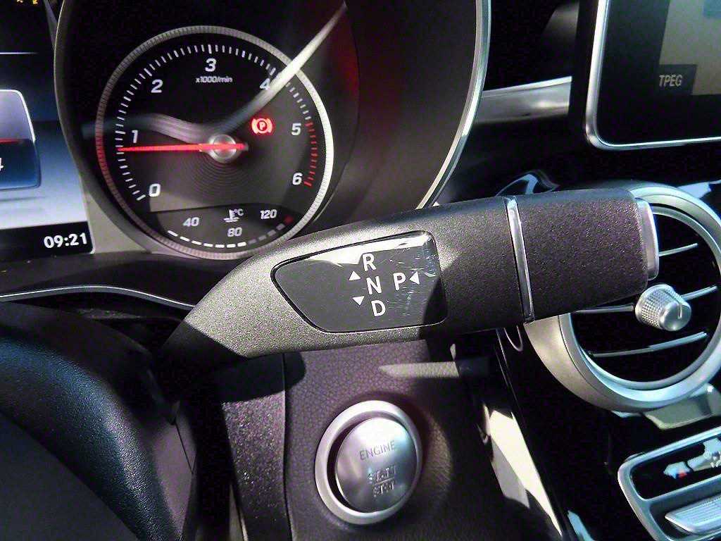 Mercedes Benz GLC Class - Vista 10