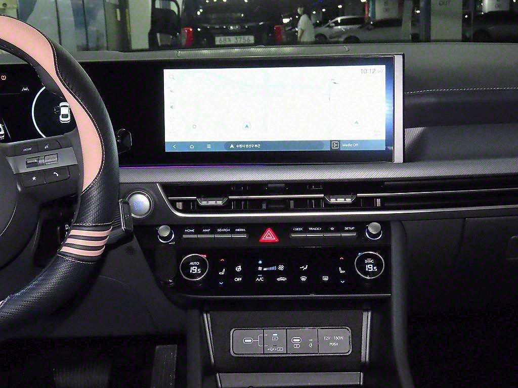 HYUNDAI Sonata - Vista 11