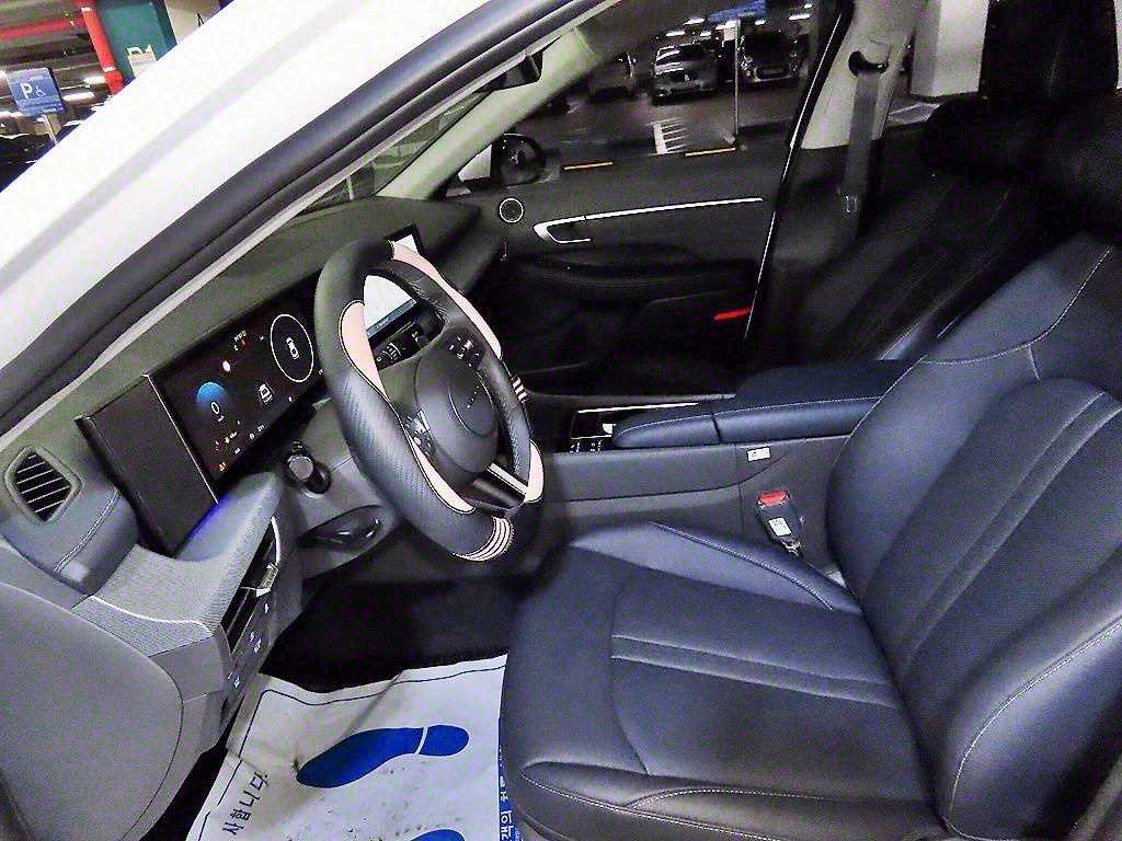 HYUNDAI Sonata - Vista 6