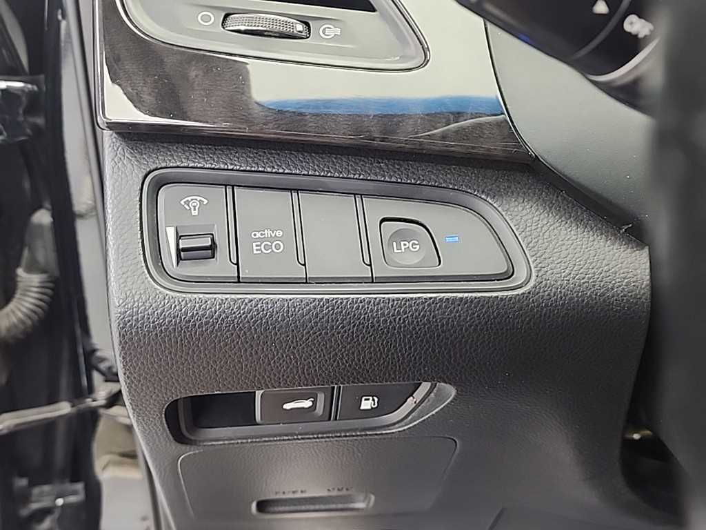 HYUNDAI Grandeur 2011 Negro - Importación desde Corea - HF Imports Iquique - Foto 16