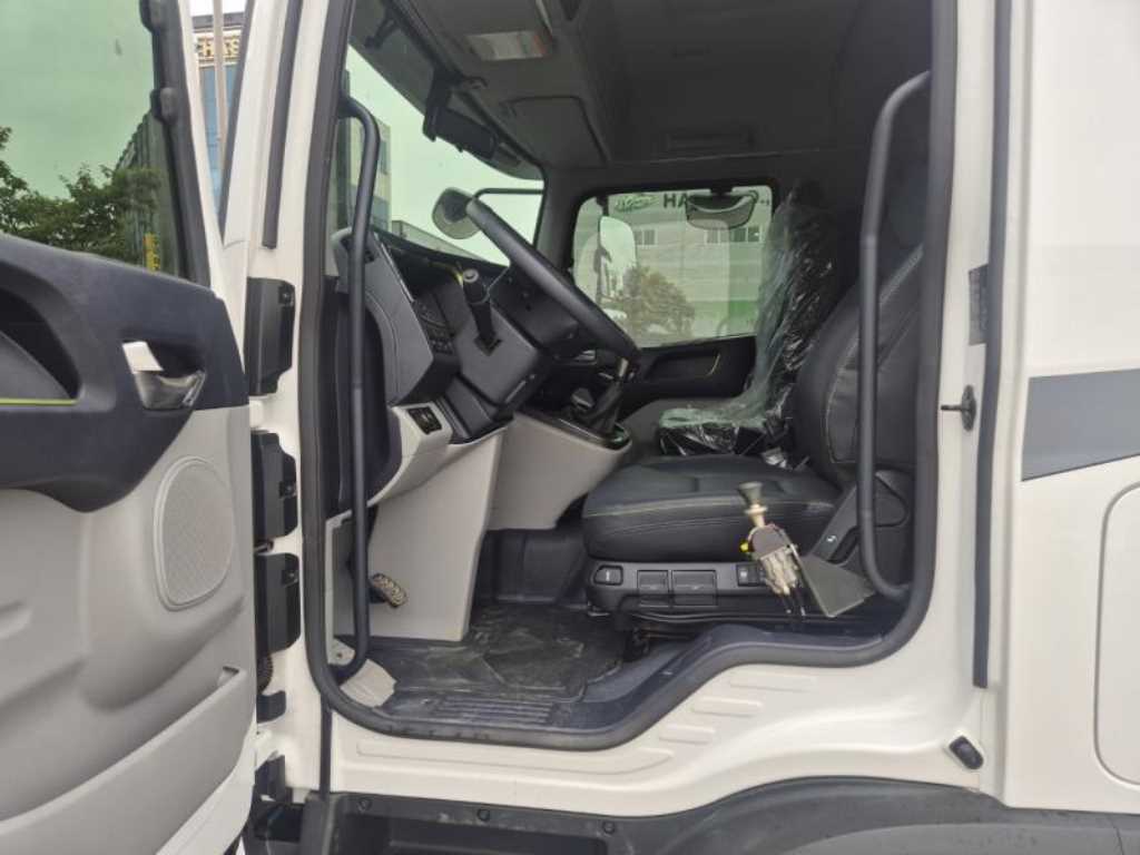 medium and large cargo dump - Vista 7