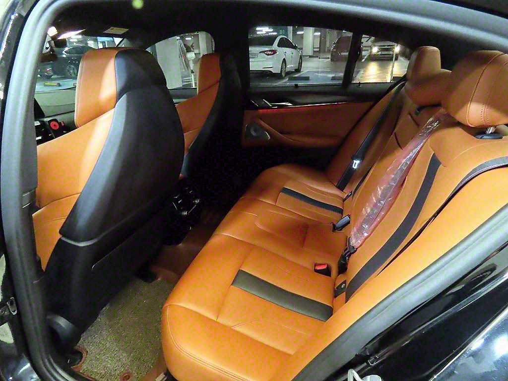 BMW 5 Series - Vista 7