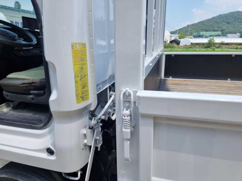 medium and large cargo Cargo 2012 Blanco - Importación desde Corea - HF Imports Iquique - Foto 14