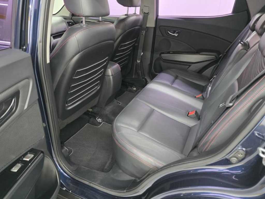 Ssangyong Tivoli - Vista 7