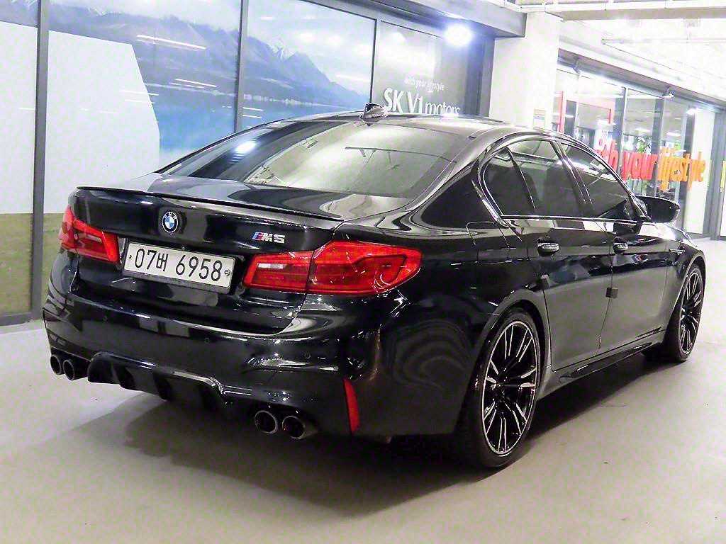 BMW 5 Series - Vista 4