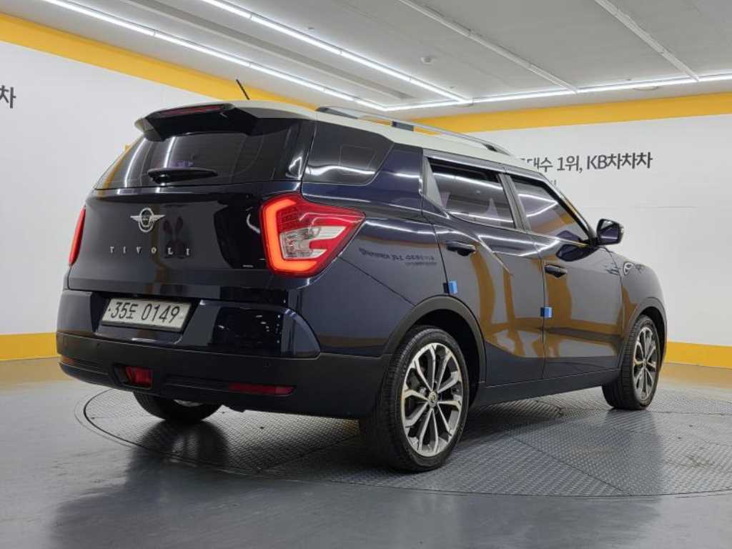 Ssangyong Tivoli - Vista 4