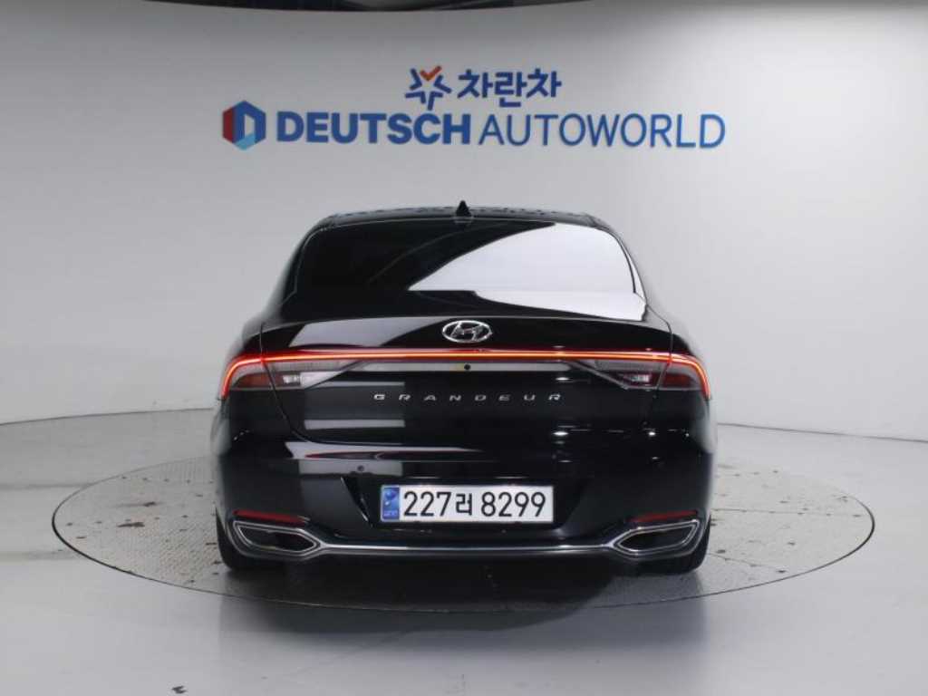 KIA Stinger - Vista 4