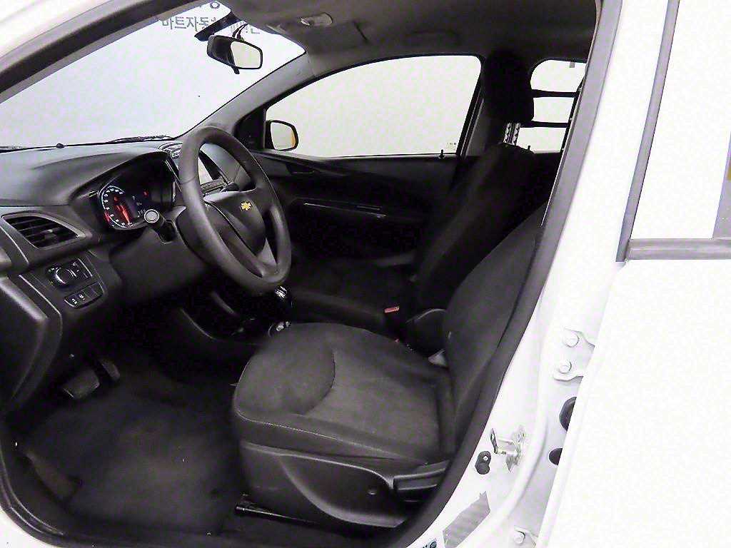 Chevrolet Spark - Vista 5